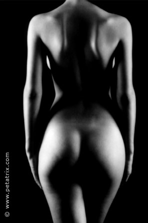 schwarz-weiss schatten streiflicht torso
