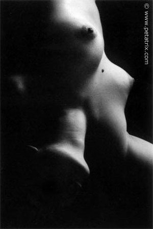 akt klassische schwarz weiss fotografie